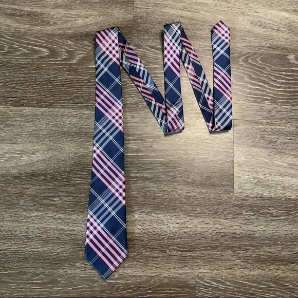 3/$27 Banana Republic 100% Silk Men’s Tie - Picture 5 of 5